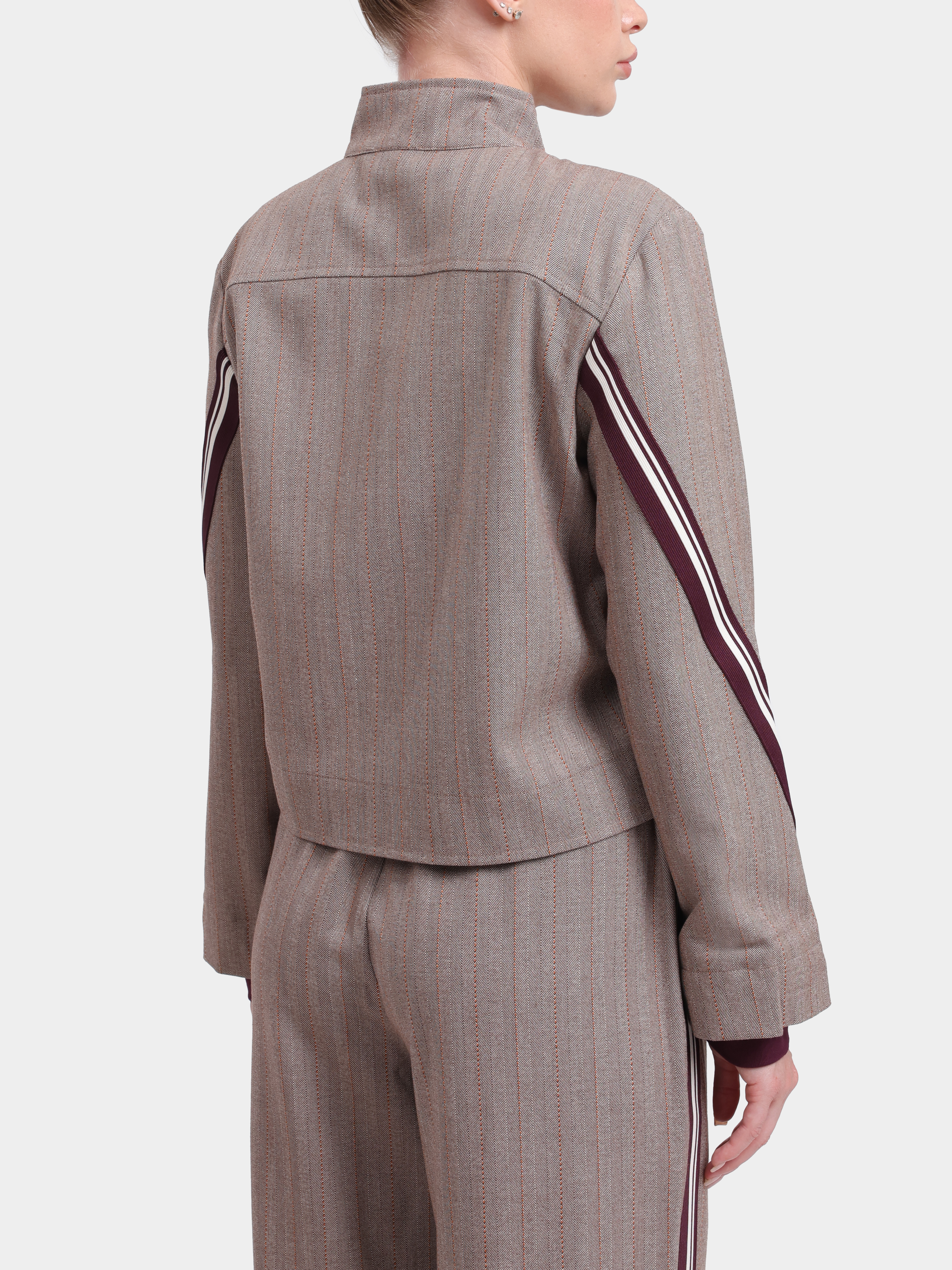 Куртка Liu-Jo Sport TF6146 T692A DDX06 бежевая женская укороченная  — купить в интернет-магазине Verdistore