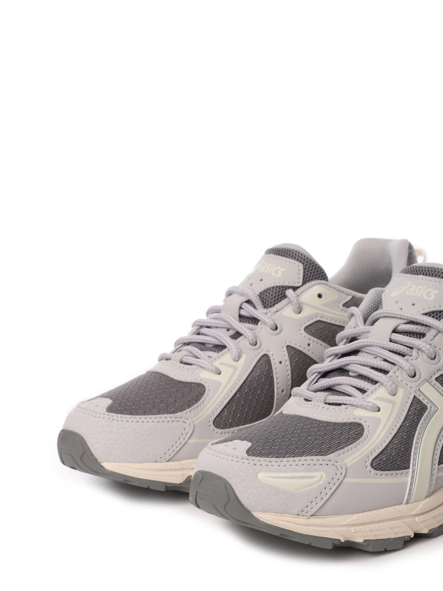 Кроссовки Asics 1203A297 022 комбинированные женские с серыми вставками — купить в интернет-магазине Verdistore
