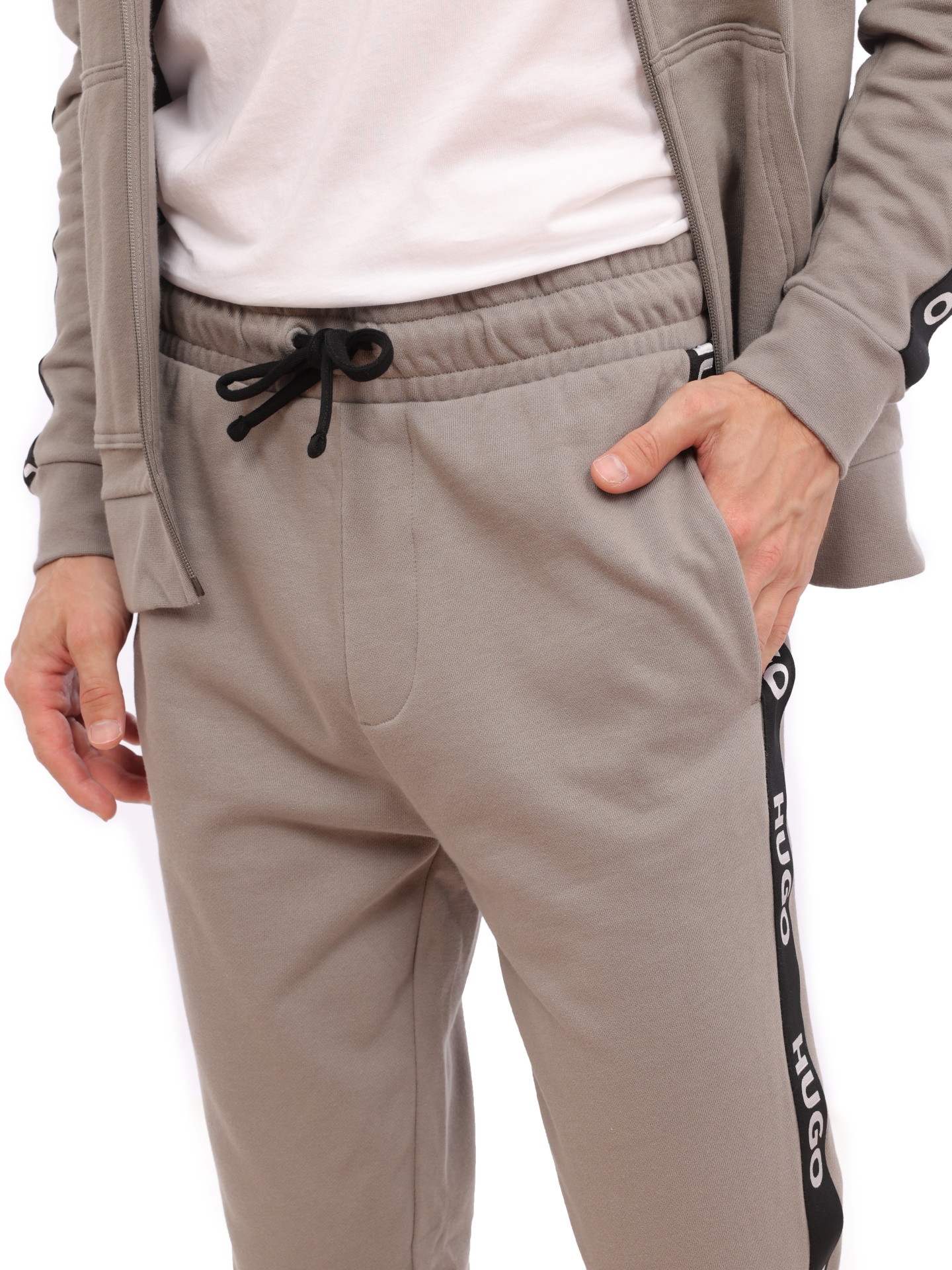 Брюки спортивные со вставками по бокам и манжетами снизу — купить в интернет-магазине Verdistore