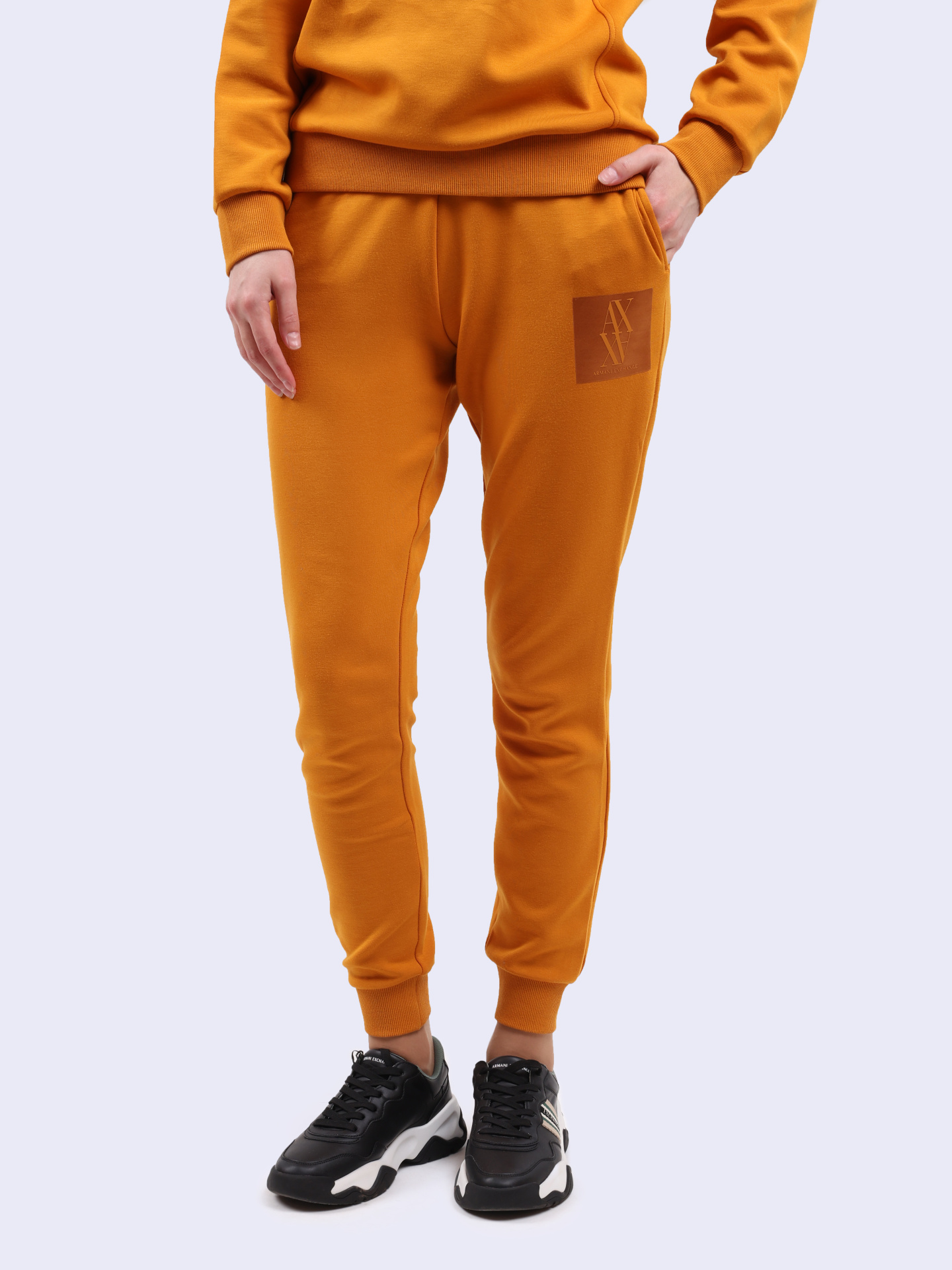 картинка Брюки спортивные Armani Exchange 6DYP79 YJEGZ 1799 оранжевые женские от магазина Verdistore