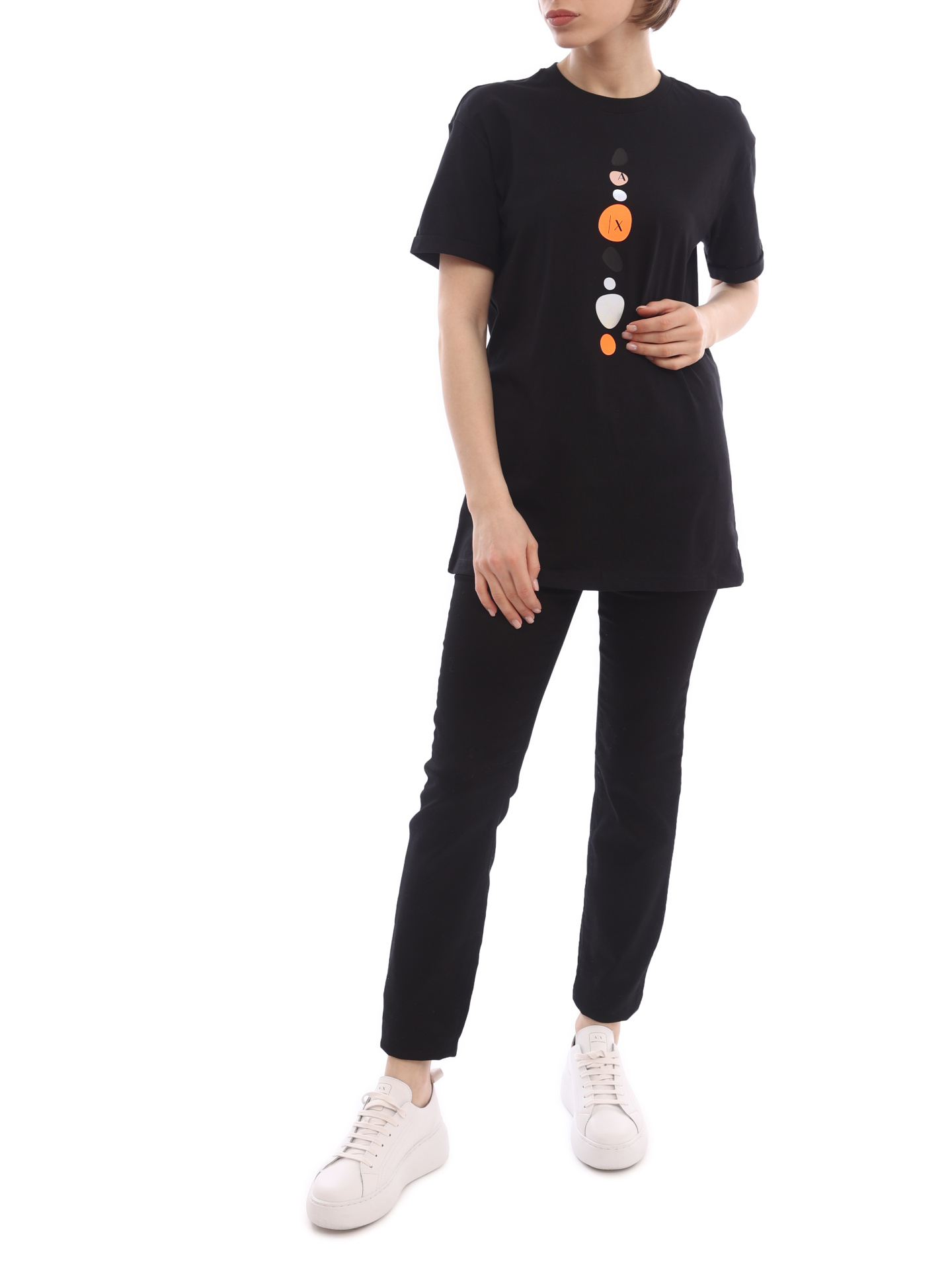 Футболка Armani Exchange 3LYT14 YJ5MZ 1200 черная женская с контрастным принтом — купить в интернет-магазине Verdistore