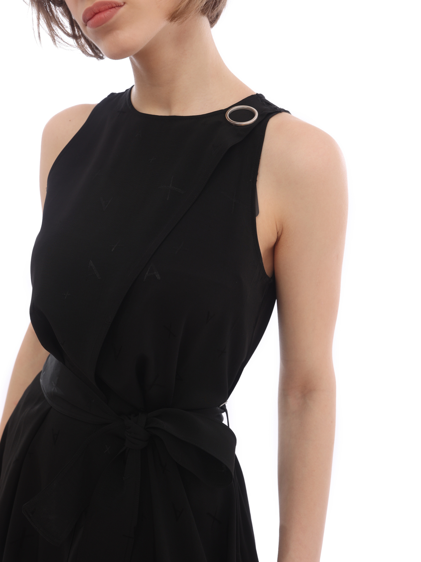 Платье Armani Exchange 3LYA39 YNWMZ 1200 черное женское с серебристой деталью — купить в интернет-магазине Verdistore