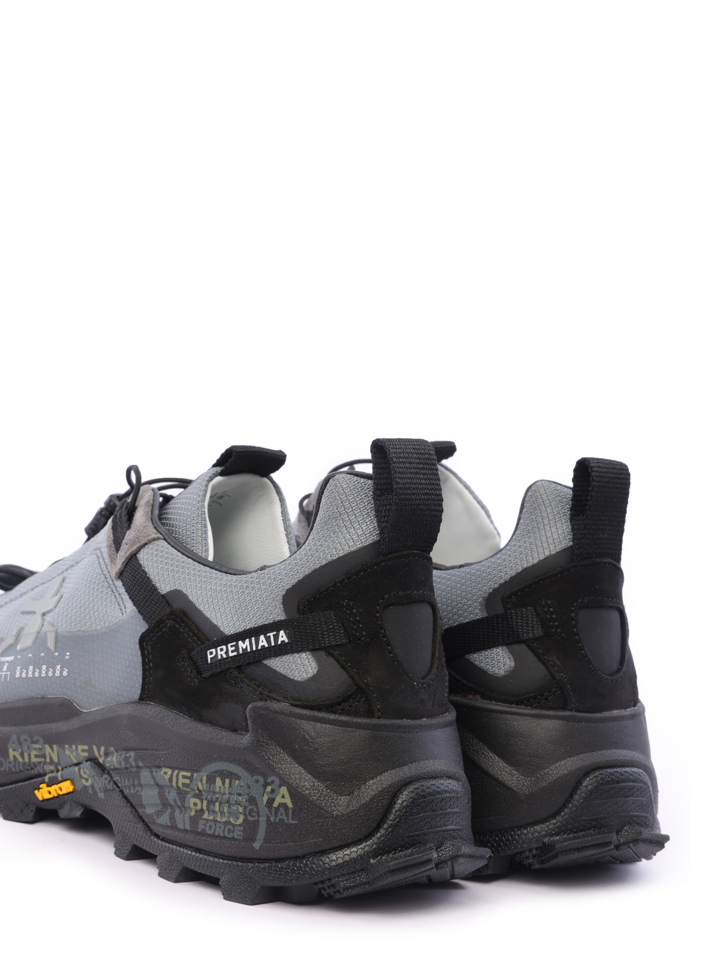 Кроссовки комбинированные с принтом на массивной подошве  — купить в интернет-магазине Verdistore