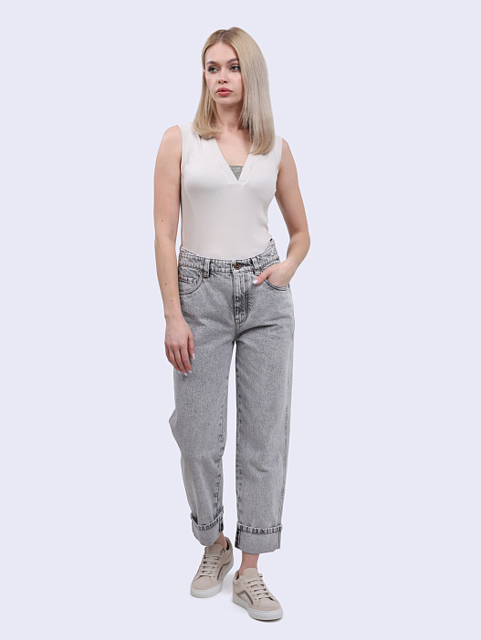 Джинсы Brunello Cucinelli MA095B1047 C7819 светло-серые женские с подворотами — купить в интернет-магазине Verdistore