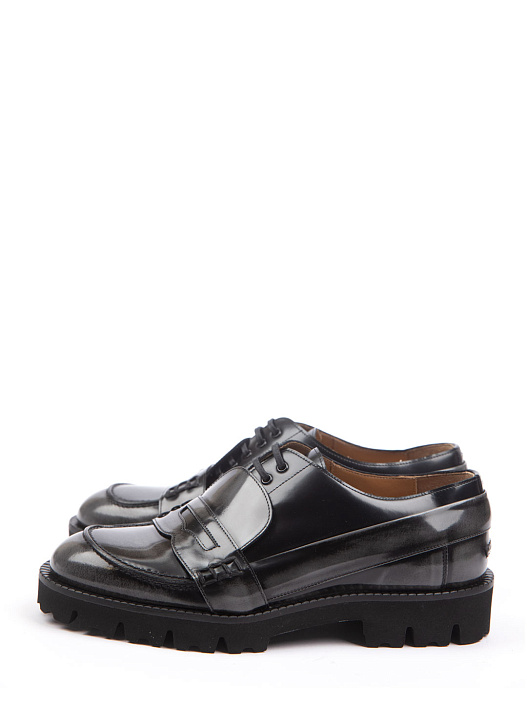 Туфли из черной лакированной кожи на массивной подошве — купить в интернет-магазине Verdistore