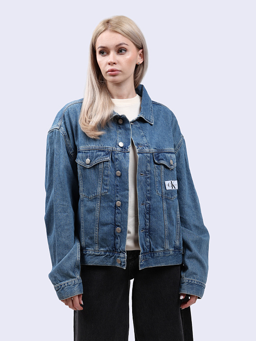 картинка Куртка джинсовая J20J223672 1AA магазин Verdistore являющийся официальным дистрибьютором в России 