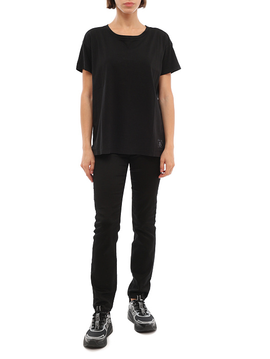 Футболка Armani Exchange 3LYTKX YJ6VZ 1200 черная женская из хлопка — купить в интернет-магазине Verdistore