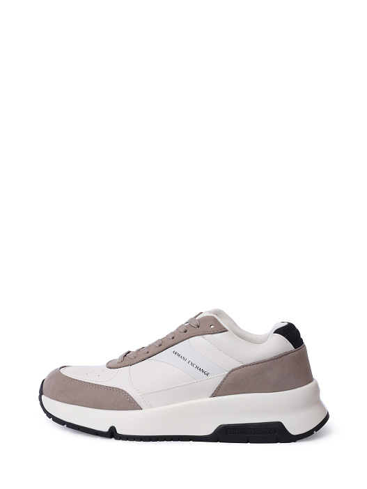 картинка Кроссовки Armani Exchange XUX225 XV862 U641 белые мужские с бежевыми вставками магазин Verdistore являющийся официальным дистрибьютором в России 