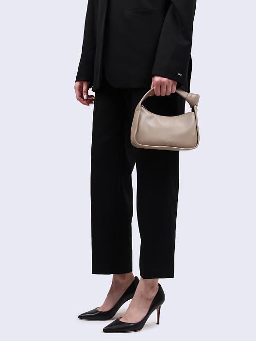 Сумка Calvin Klein Jeans K60K612372 PBF бежевая женская — купить в интернет-магазине Verdistore