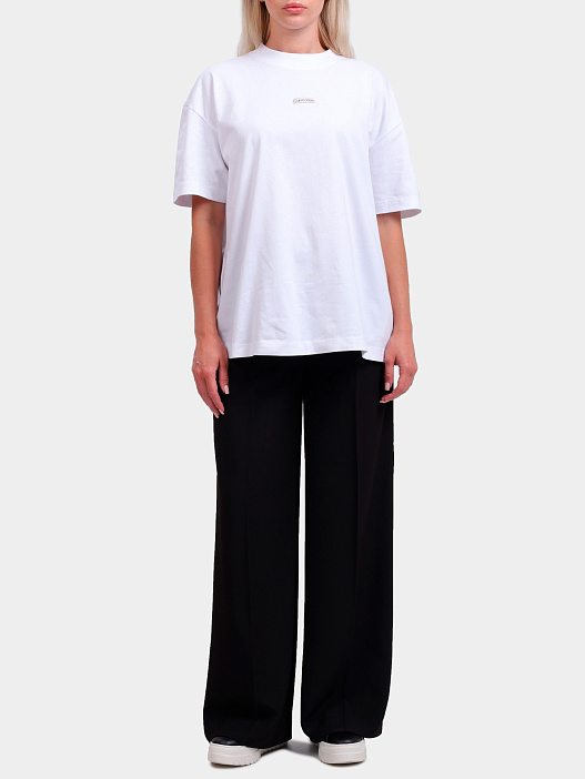 Футболка Calvin Klein Jeans J20J225539 YAA белая женская из хлопка — купить в интернет-магазине Verdistore