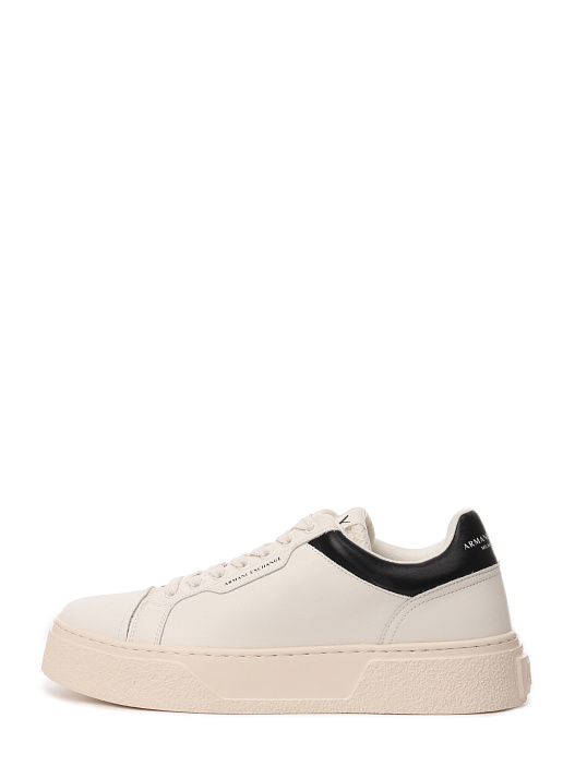 картинка Кеды Armani Exchange XUX236 XV906 N480 белые мужские кожаные магазин Verdistore являющийся официальным дистрибьютором в России 