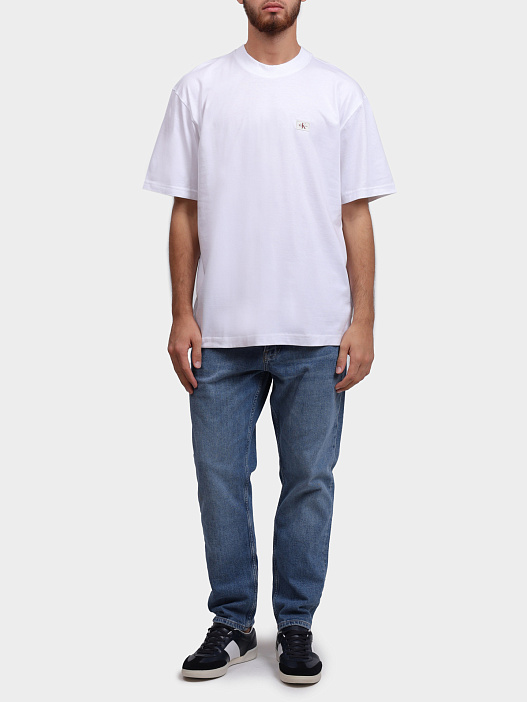 Футболка J30J326857 YAFбелая хлопковая с маленьким логотипом — купить в интернет-магазине Verdistore