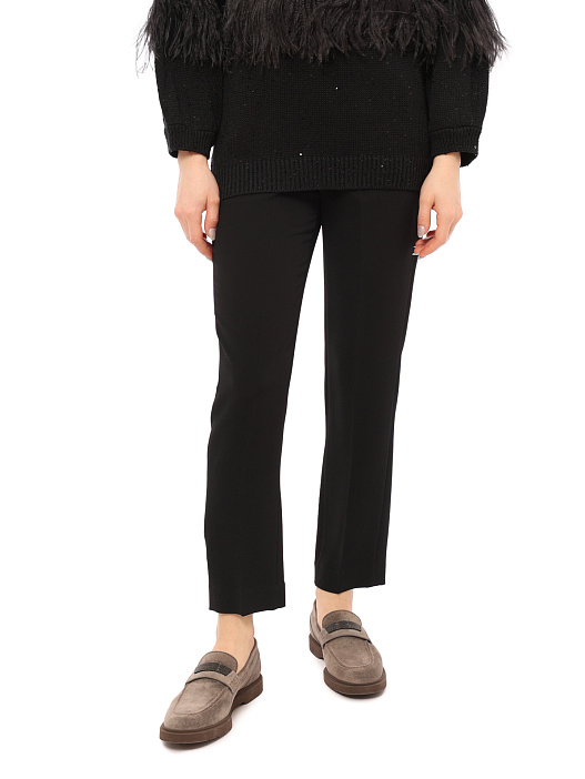 Брюки Brunello Cucinelli MA029P1673 черные женские с защипами — купить в интернет-магазине Verdistore