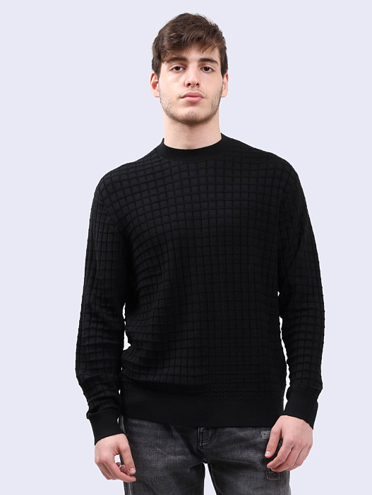 картинка Свитер Armani Exchange 6DZM6F ZM5BZ 1200 черный мужской магазин Verdistore являющийся официальным дистрибьютором в России 