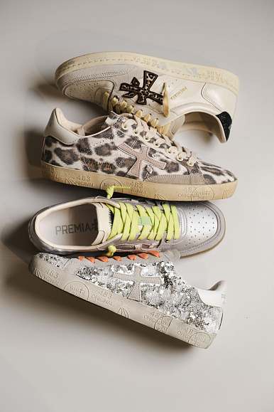 COLLECTION