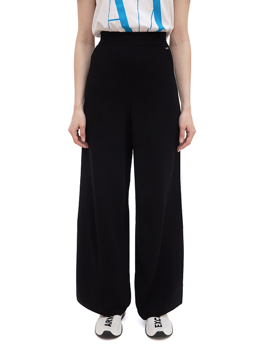 Кюлоты Armani Exchange 3KYP1A YMM8Z черные женские с лампасами — купить в интернет-магазине Verdistore