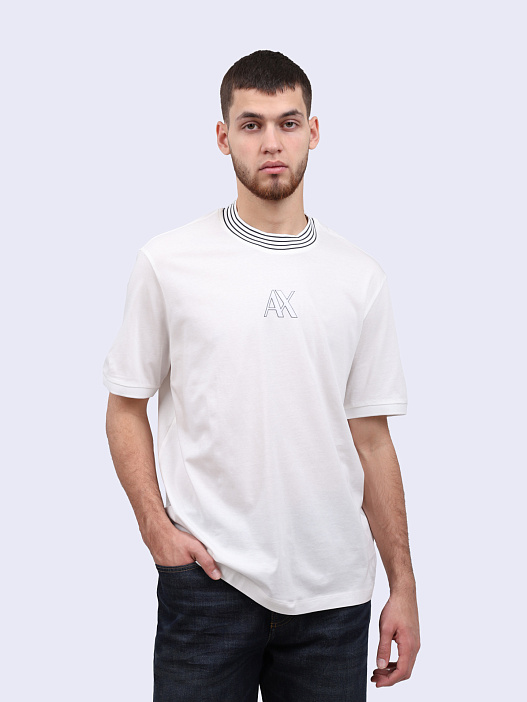 Футболка Armani Exchange 6DZTJC ZJ9AZ 1116 белая мужская с контрастной горловиной — купить в интернет-магазине Verdistore