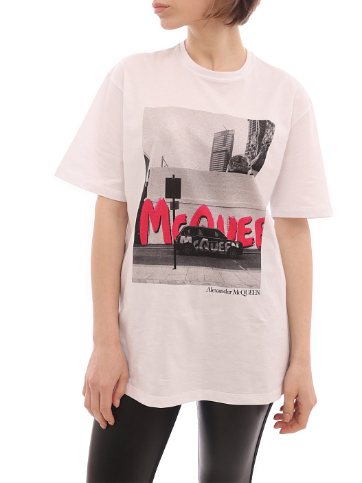 Футболка Alexander McQueen 701263 QZAFS 0900 белая женская — купить в интернет-магазине Verdistore